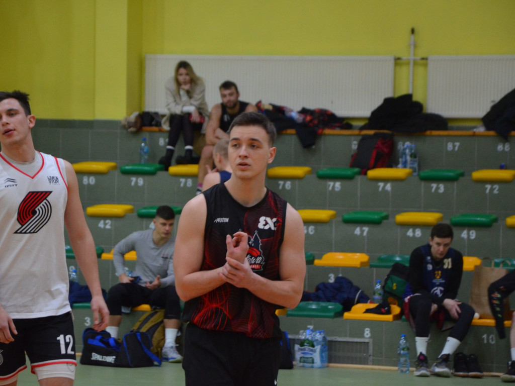 Świąteczne granie pod koszem. NFZ Team najlepszy