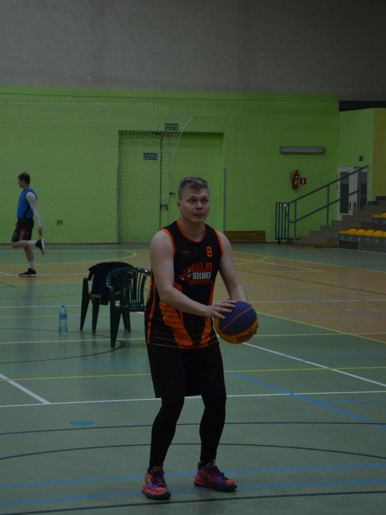 Świąteczne granie pod koszem. NFZ Team najlepszy