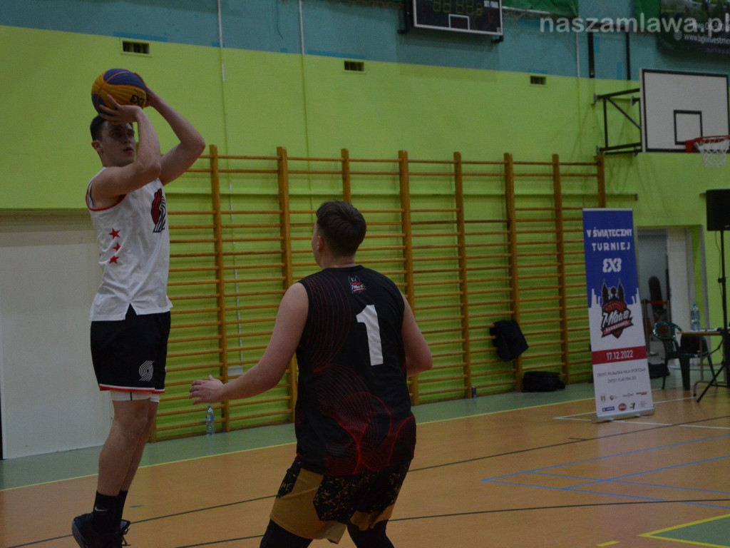 Świąteczne granie pod koszem. NFZ Team najlepszy