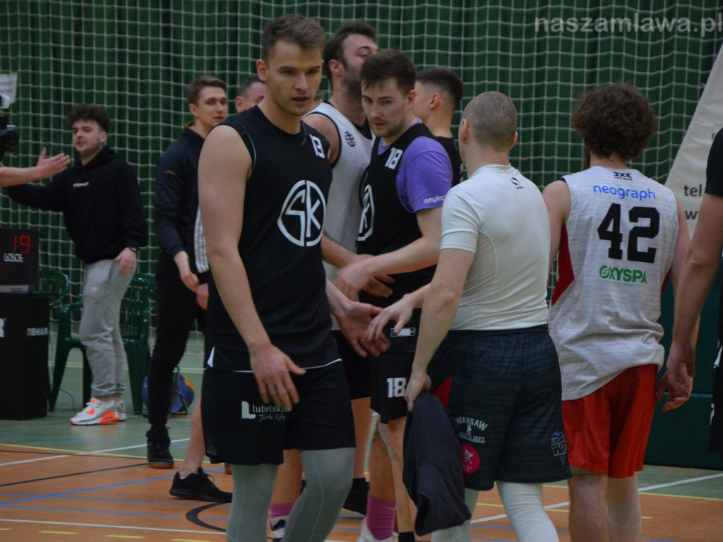 Świąteczne granie pod koszem. NFZ Team najlepszy