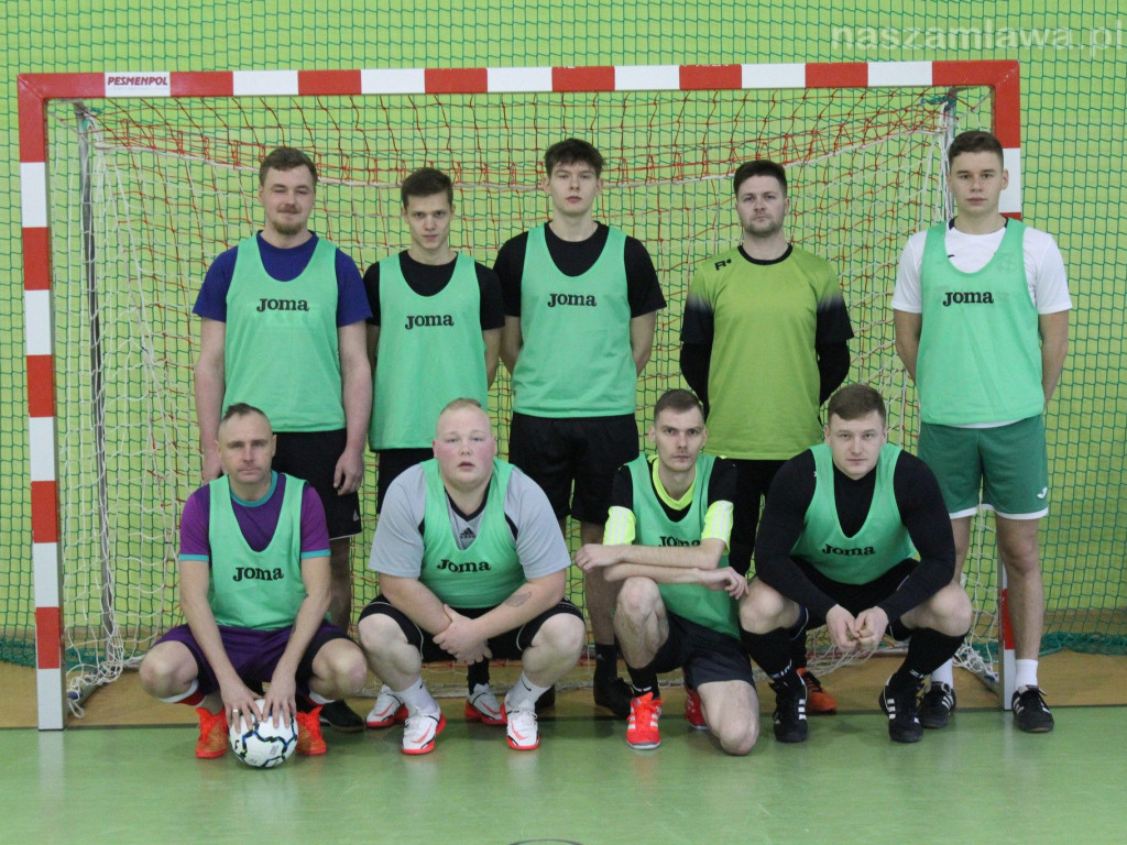 Wkra triumfuje.  Canarinhos na podium