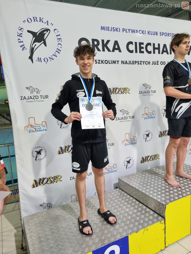 Kapitalne otwarcie pływaków. Grad medali w Ciechanowie