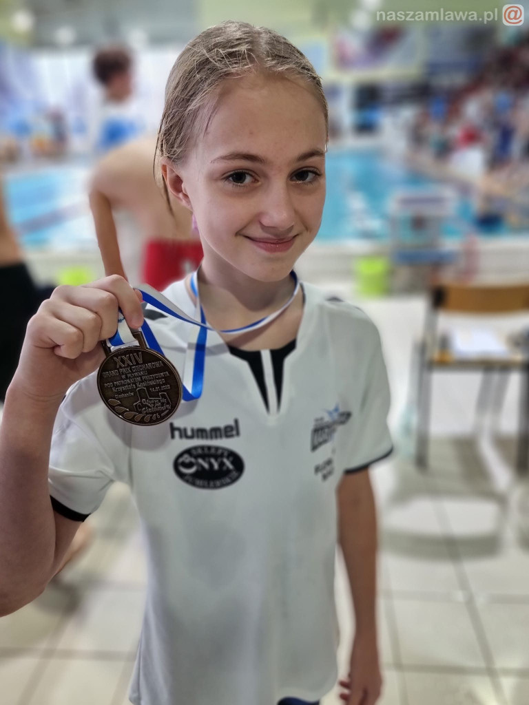 Kapitalne otwarcie pływaków. Grad medali w Ciechanowie