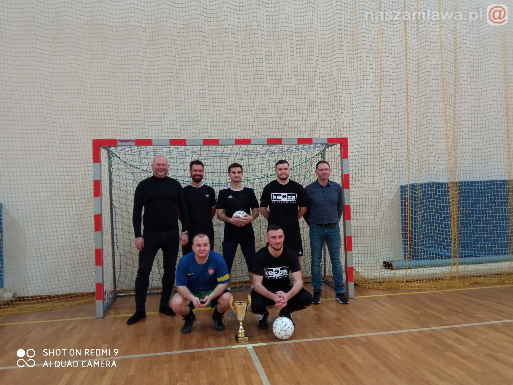 Czarna Elka  najlepsza w Radzanowie. Dziewięć ekip