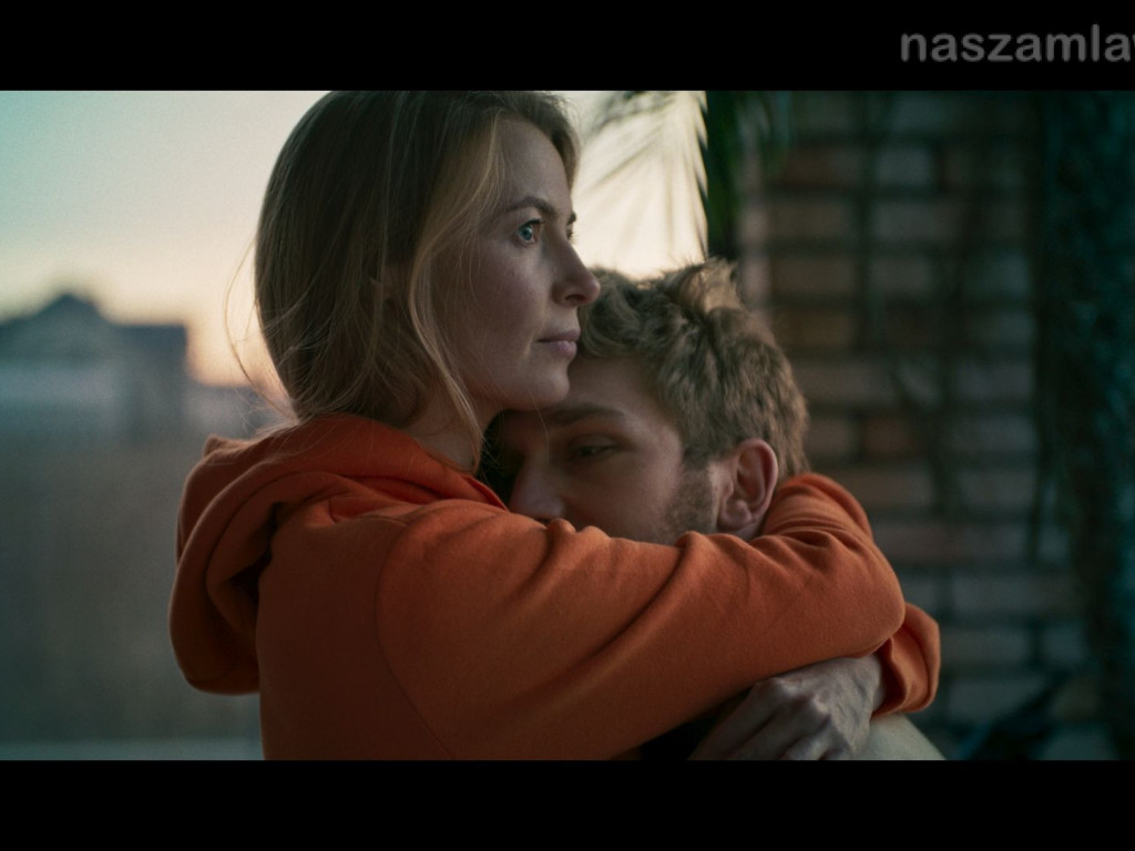 Blef doskonały z muzyką mławianina RX-a