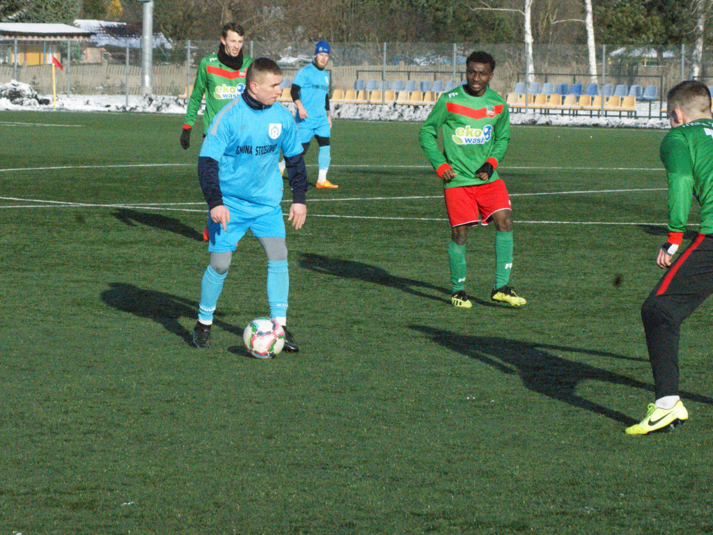 Debiut Grzelaka na remis. Dublet Tatkowskiego