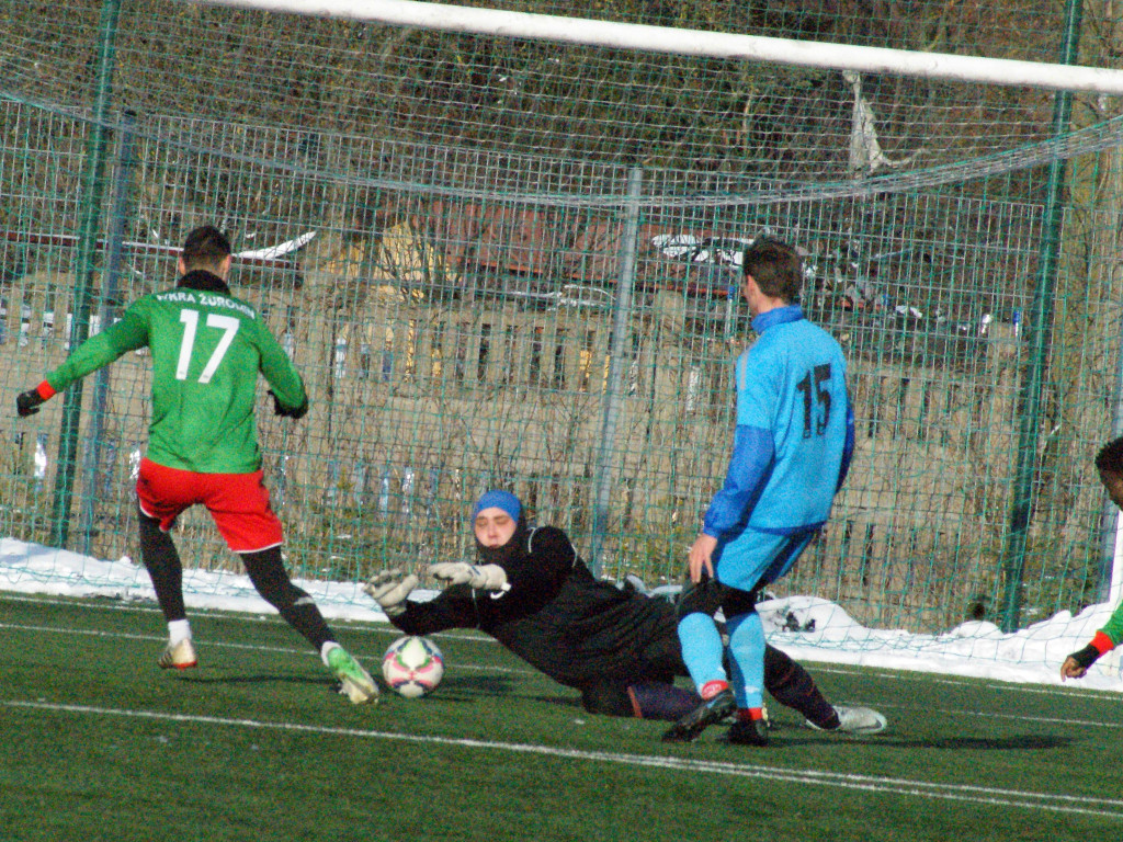 Debiut Grzelaka na remis. Dublet Tatkowskiego