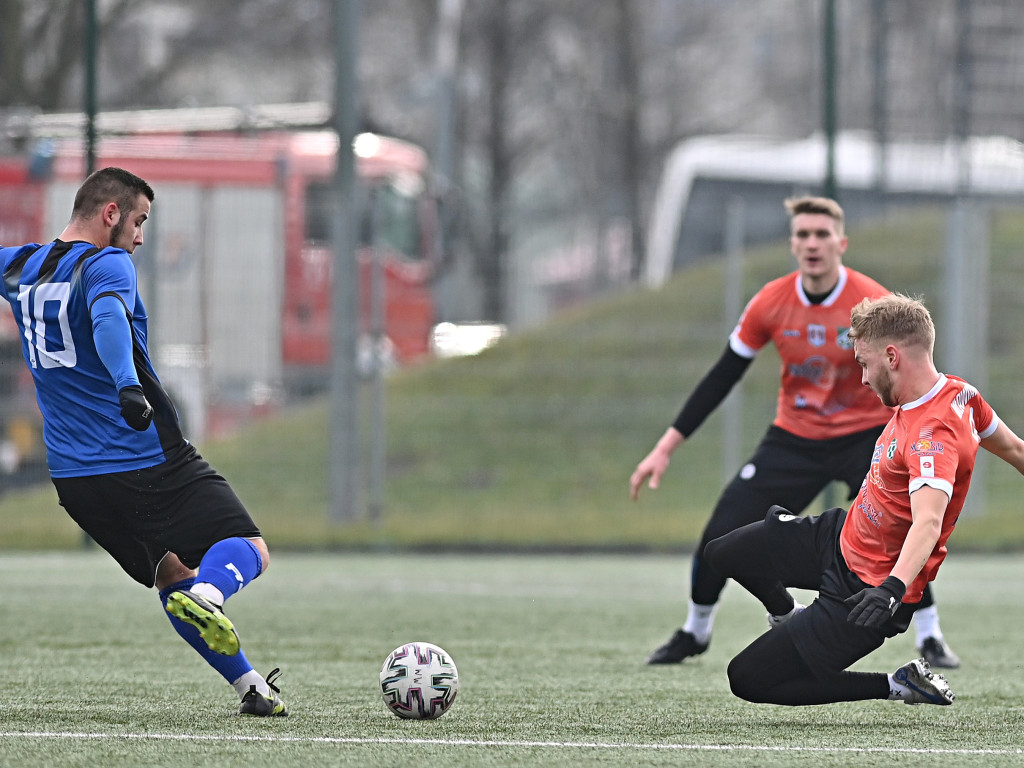 Ostatni sparing na piątkę. Wasiak kontra Mławianka