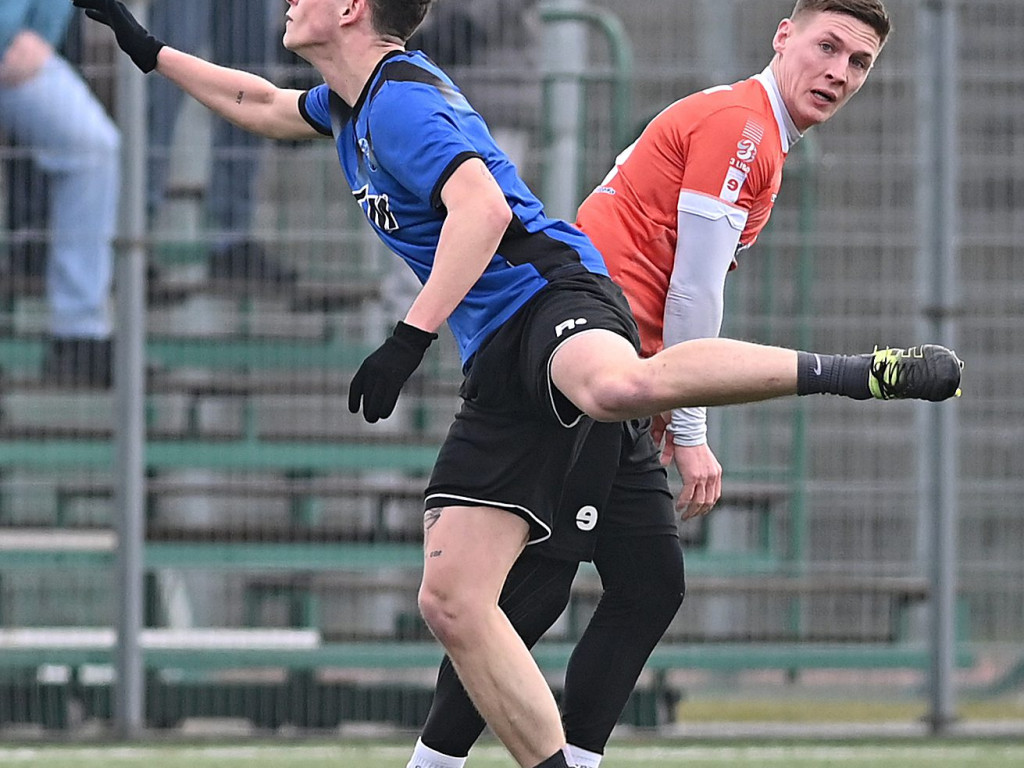 Ostatni sparing na piątkę. Wasiak kontra Mławianka