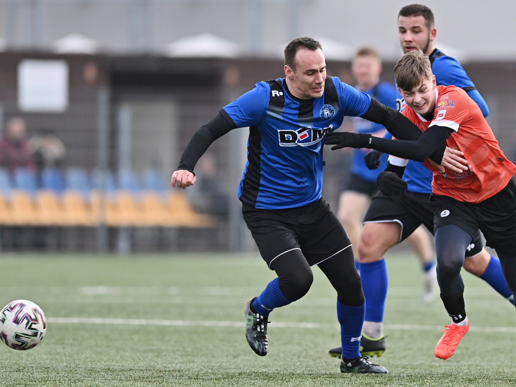 Ostatni sparing na piątkę. Wasiak kontra Mławianka