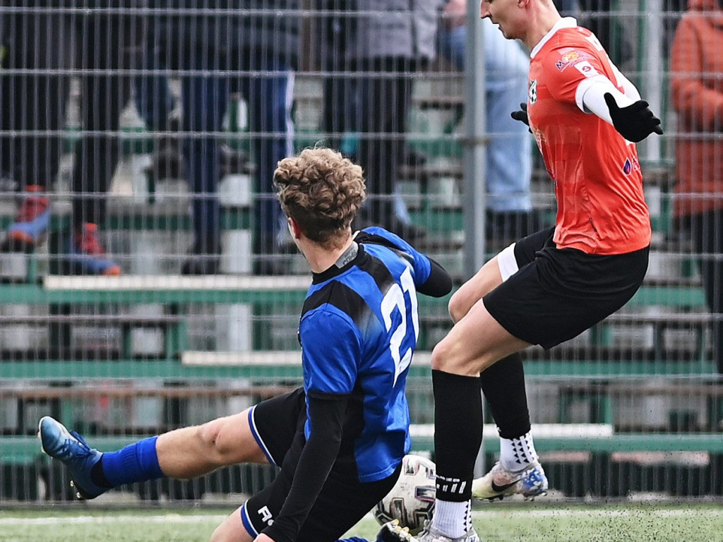 Ostatni sparing na piątkę. Wasiak kontra Mławianka