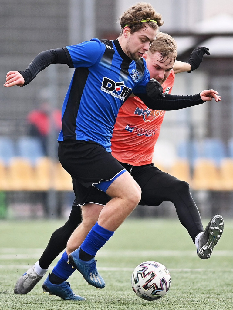 Ostatni sparing na piątkę. Wasiak kontra Mławianka