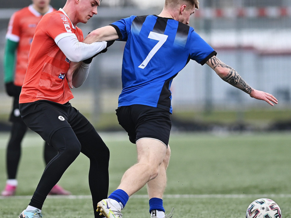 Ostatni sparing na piątkę. Wasiak kontra Mławianka