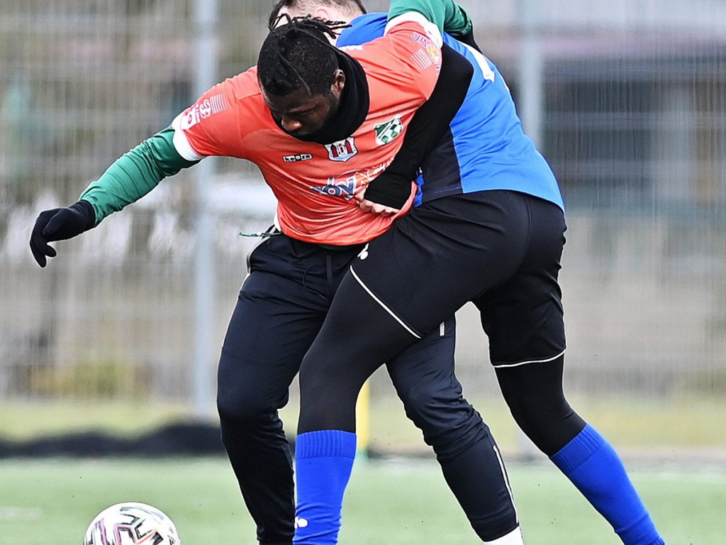 Ostatni sparing na piątkę. Wasiak kontra Mławianka