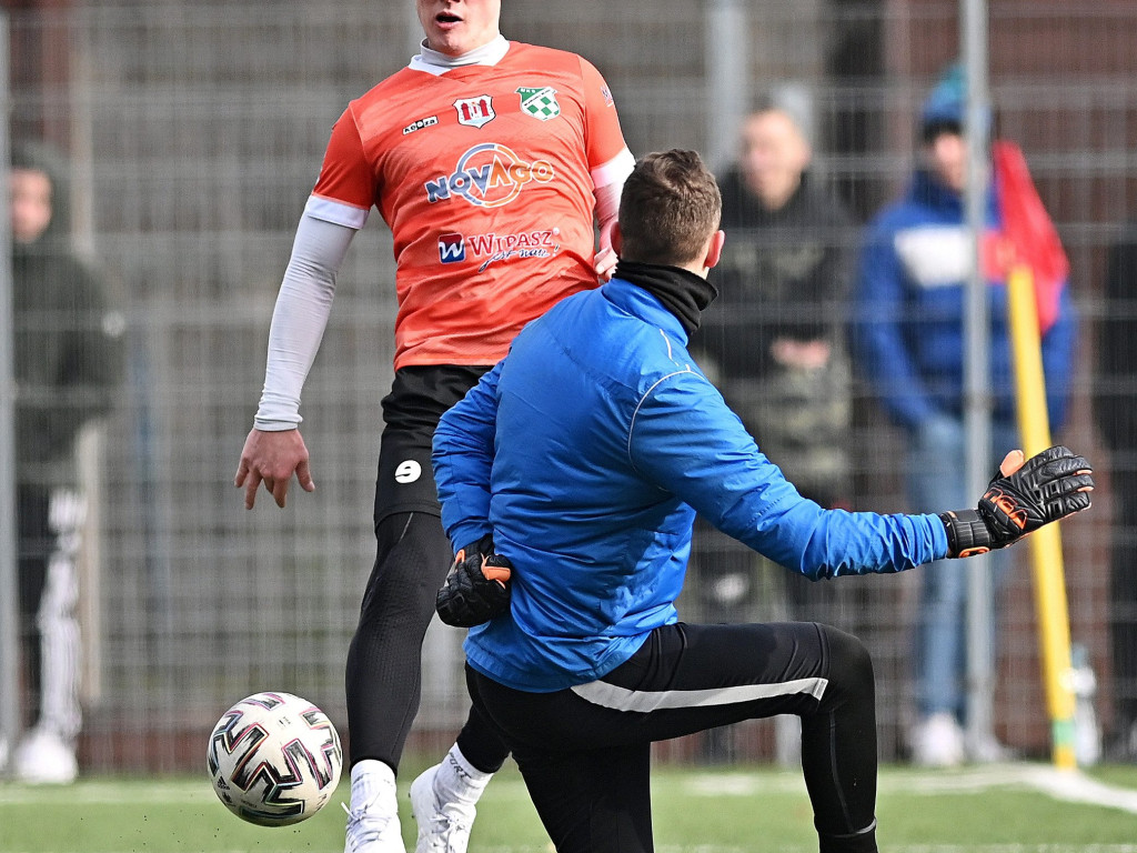 Ostatni sparing na piątkę. Wasiak kontra Mławianka