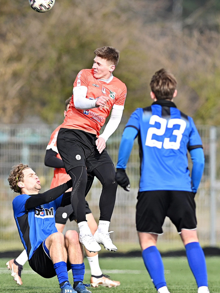 Ostatni sparing na piątkę. Wasiak kontra Mławianka