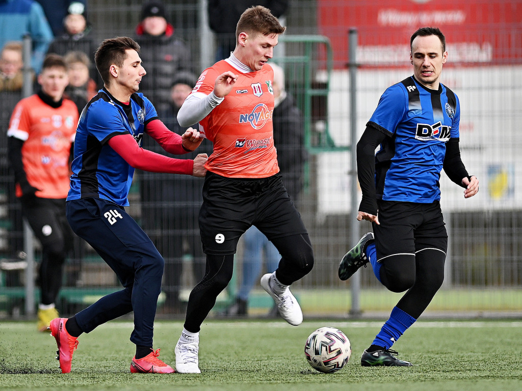 Ostatni sparing na piątkę. Wasiak kontra Mławianka