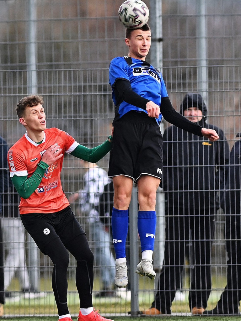 Ostatni sparing na piątkę. Wasiak kontra Mławianka