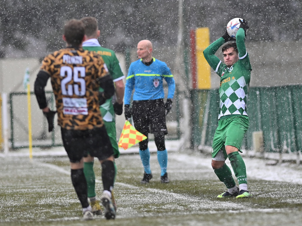 Sukces Mławianki na sniegu. Mecz mógł być przełożony