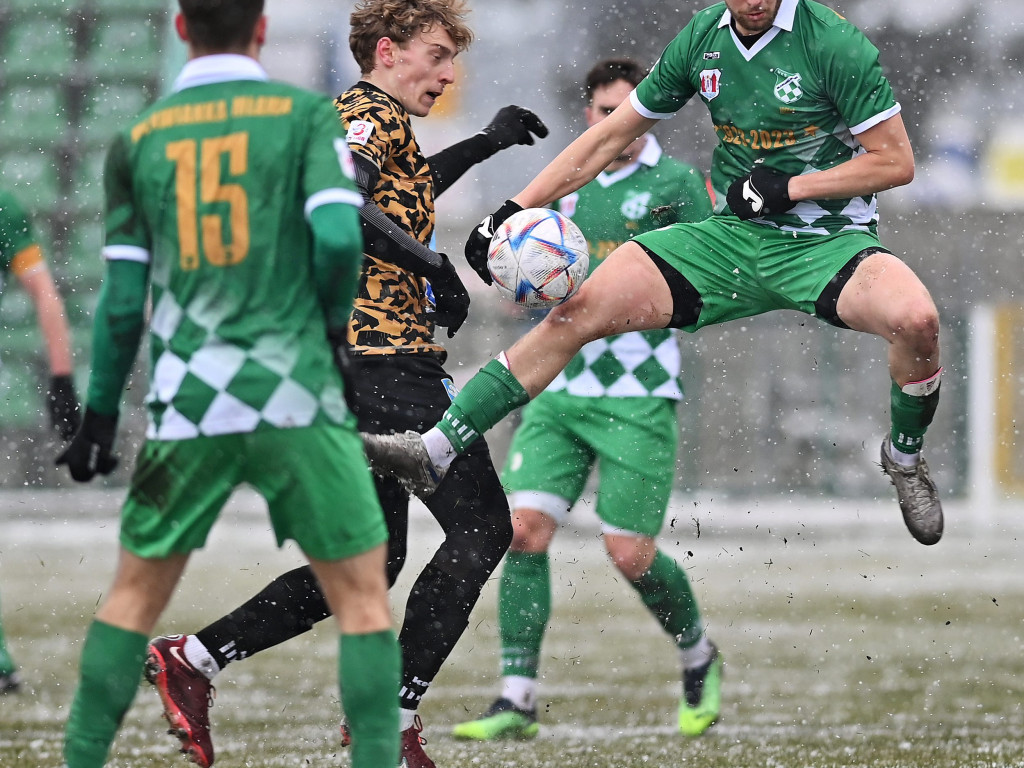 Sukces Mławianki na sniegu. Mecz mógł być przełożony