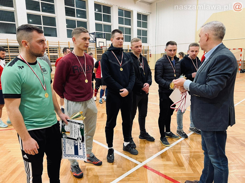 Instal Foto pierwszy. Komplet wygranych