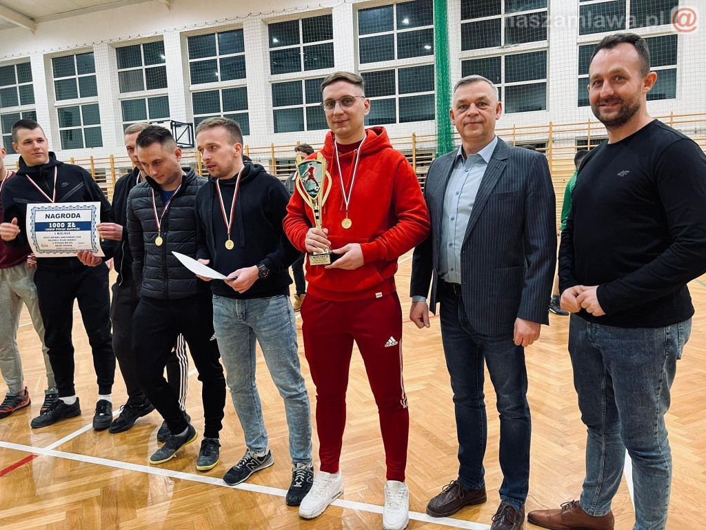 Instal Foto pierwszy. Komplet wygranych