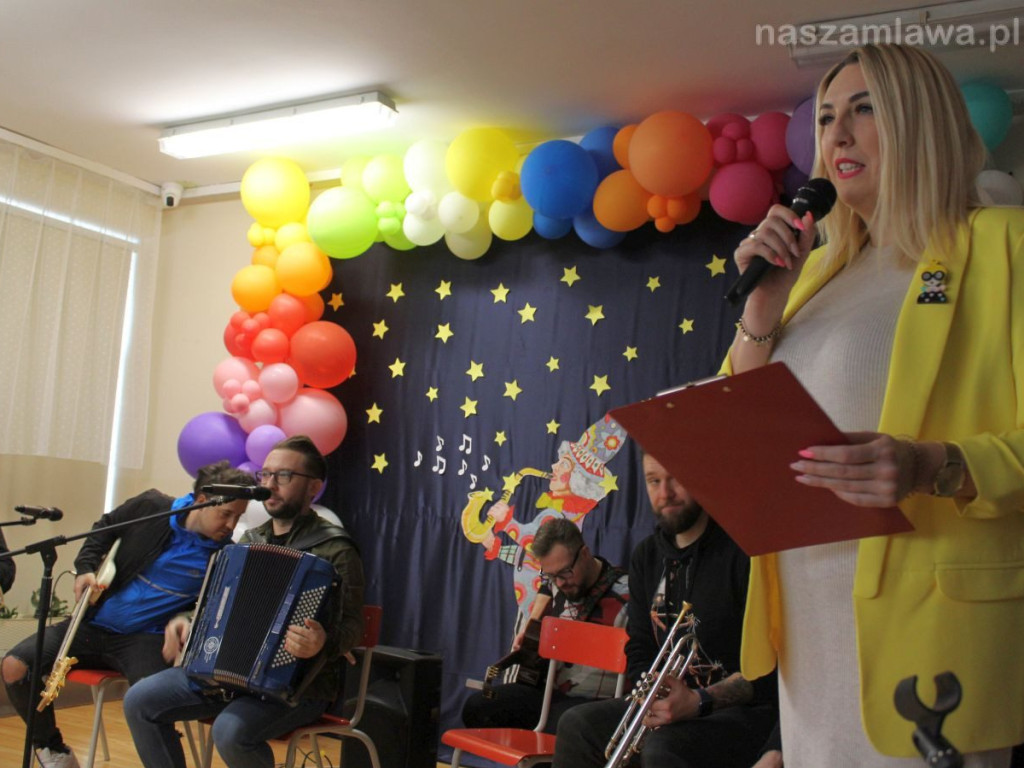 Zespół Enej w mławskiej szkole [FILMY i ZDJĘCIA]