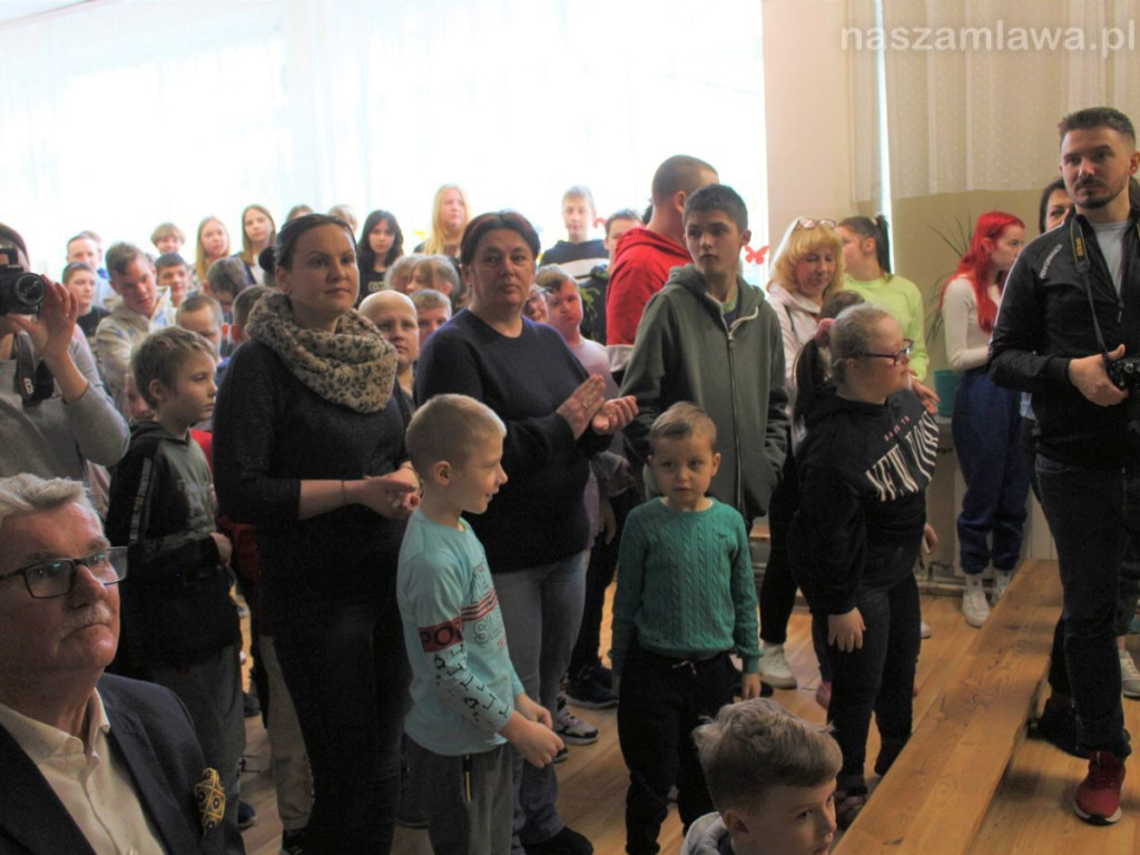 Zespół Enej w mławskiej szkole [FILMY i ZDJĘCIA]