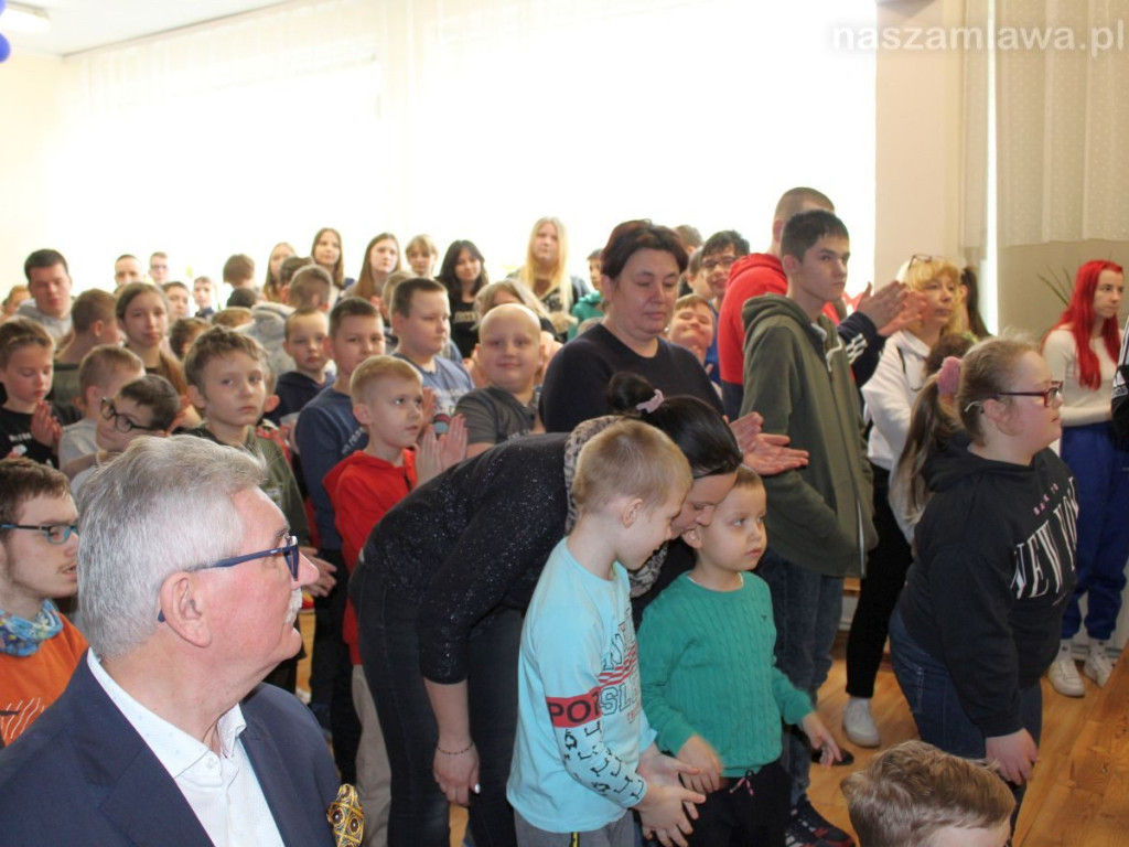 Zespół Enej w mławskiej szkole [FILMY i ZDJĘCIA]