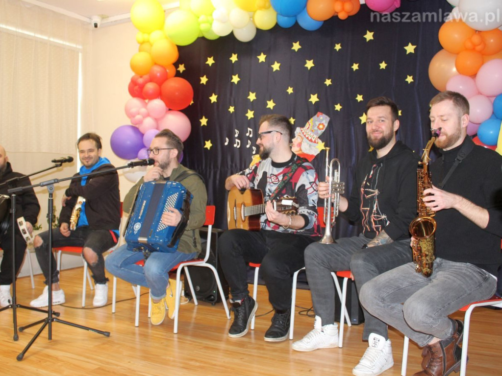 Zespół Enej w mławskiej szkole [FILMY i ZDJĘCIA]