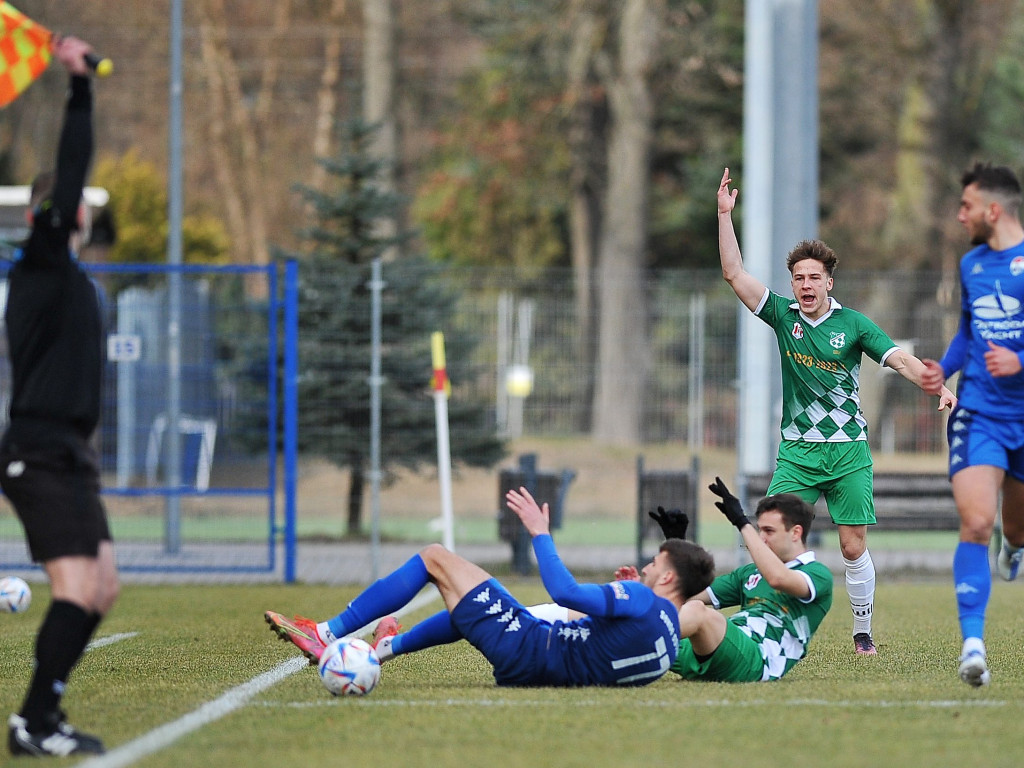 Braterskie popisy w Ostródzie. Głośno na trybunach