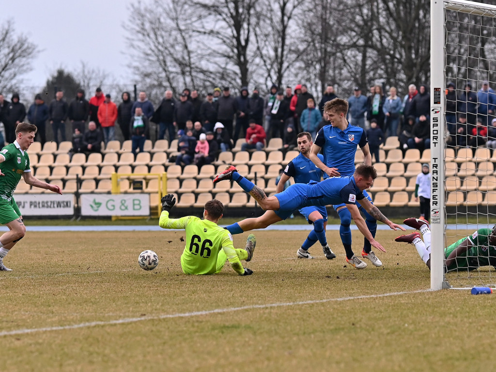Kuba zaczął, Michał zakończył. Ursus rozbity