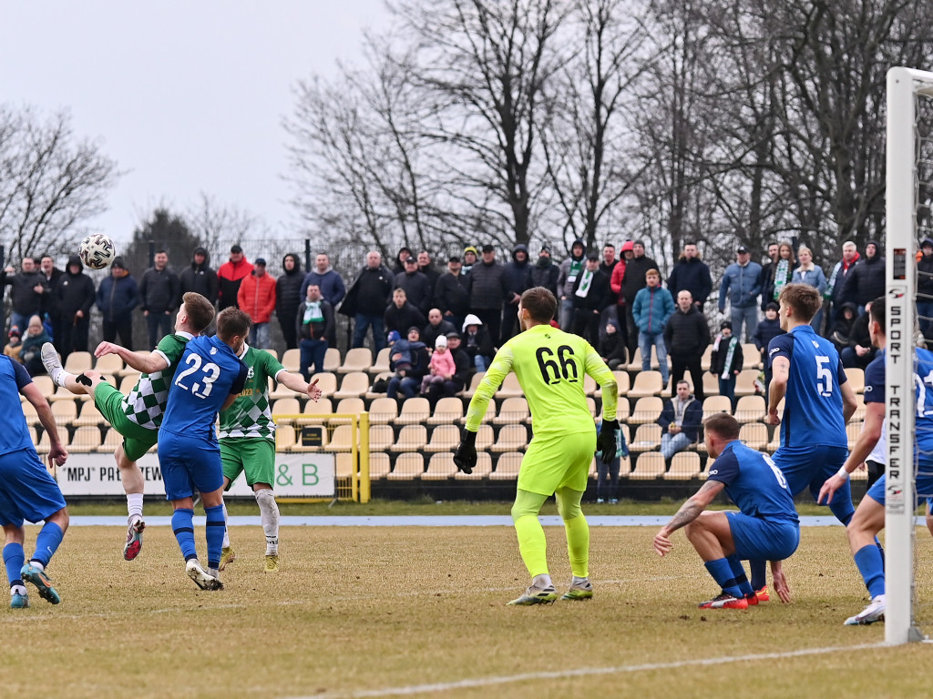 Kuba zaczął, Michał zakończył. Ursus rozbity