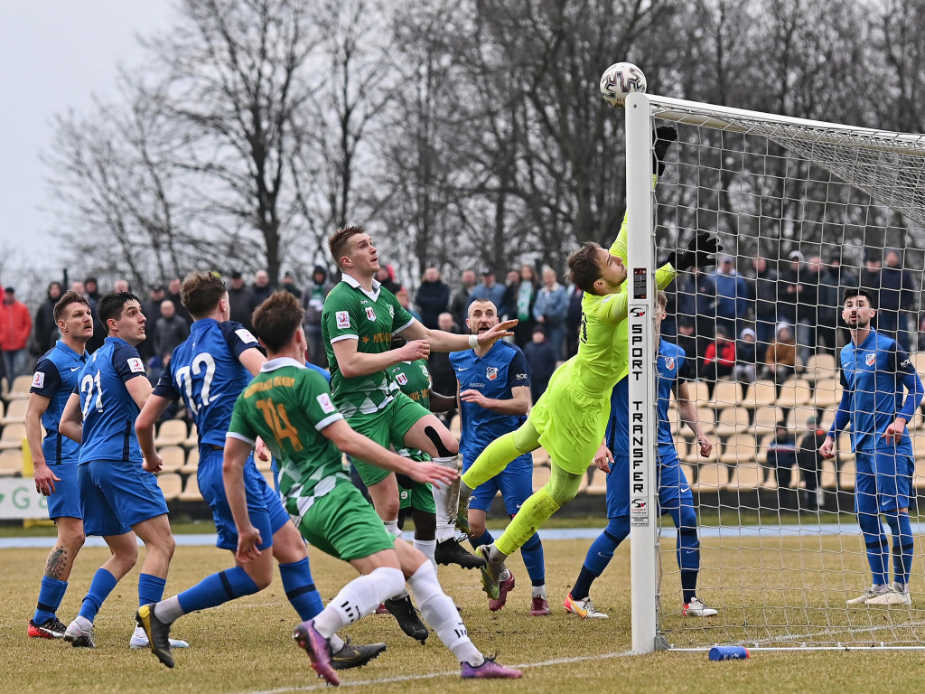 Kuba zaczął, Michał zakończył. Ursus rozbity