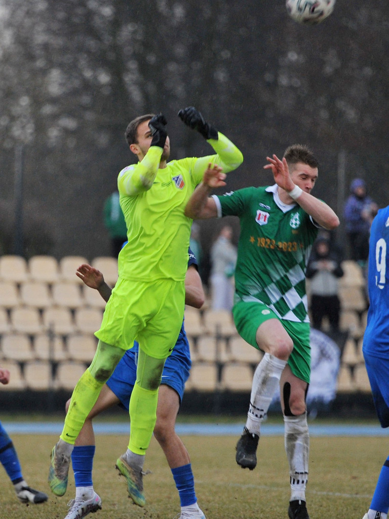 Kuba zaczął, Michał zakończył. Ursus rozbity