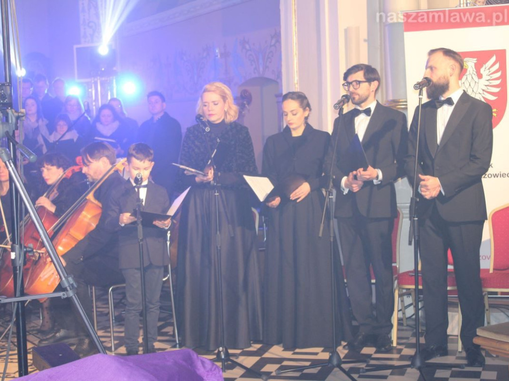 Gorzkie Żale w Mławie. Niezwykłe widowisko [FILM I ZDJĘCIA]