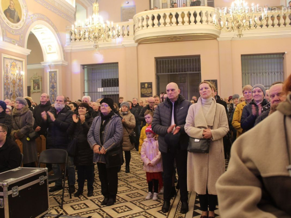 Gorzkie Żale w Mławie. Niezwykłe widowisko [FILM I ZDJĘCIA]