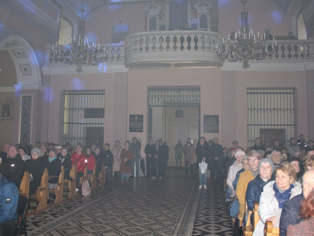 Gorzkie Żale w Mławie. Niezwykłe widowisko [FILM I ZDJĘCIA]