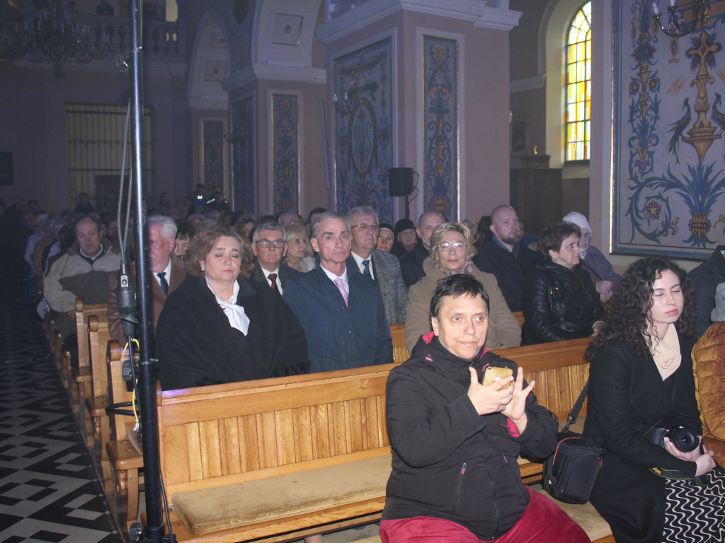Gorzkie Żale w Mławie. Niezwykłe widowisko [FILM I ZDJĘCIA]