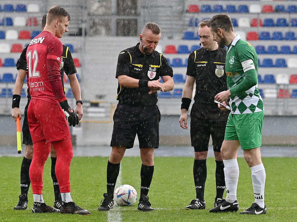 Lider w Mławie. Michał z hat-trickiem