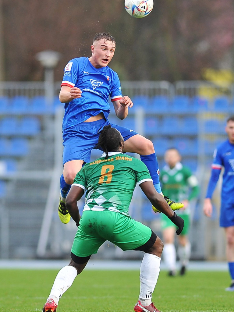 Lider w Mławie. Michał z hat-trickiem