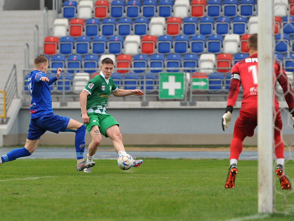 Lider w Mławie. Michał z hat-trickiem