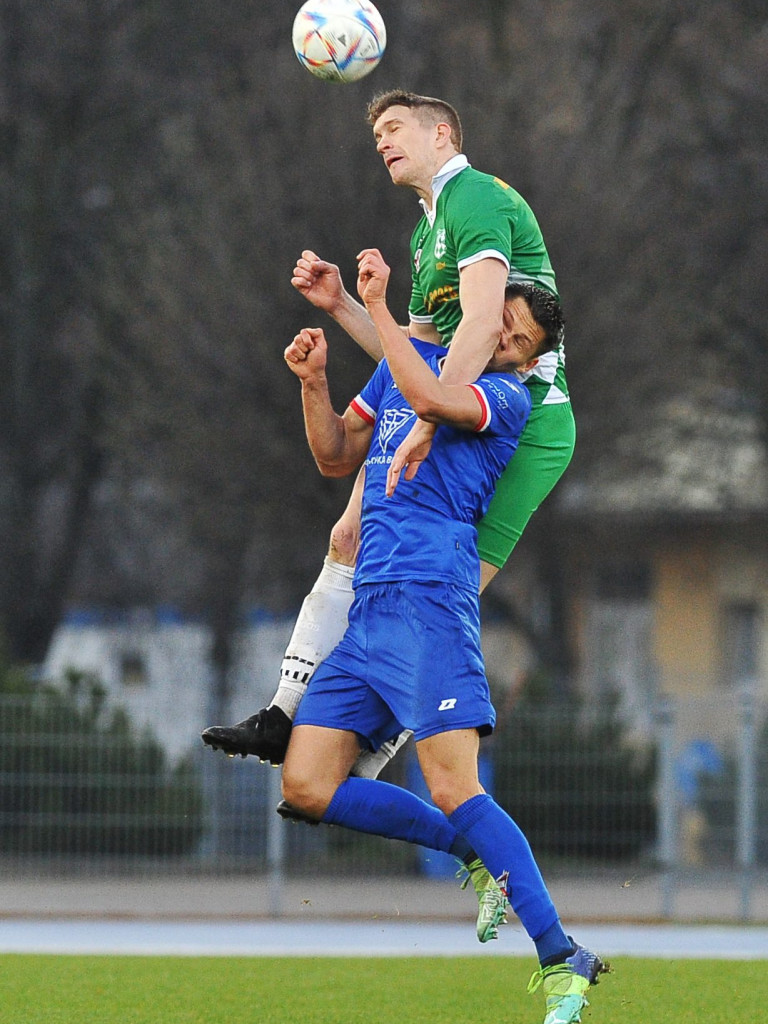 Lider w Mławie. Michał z hat-trickiem