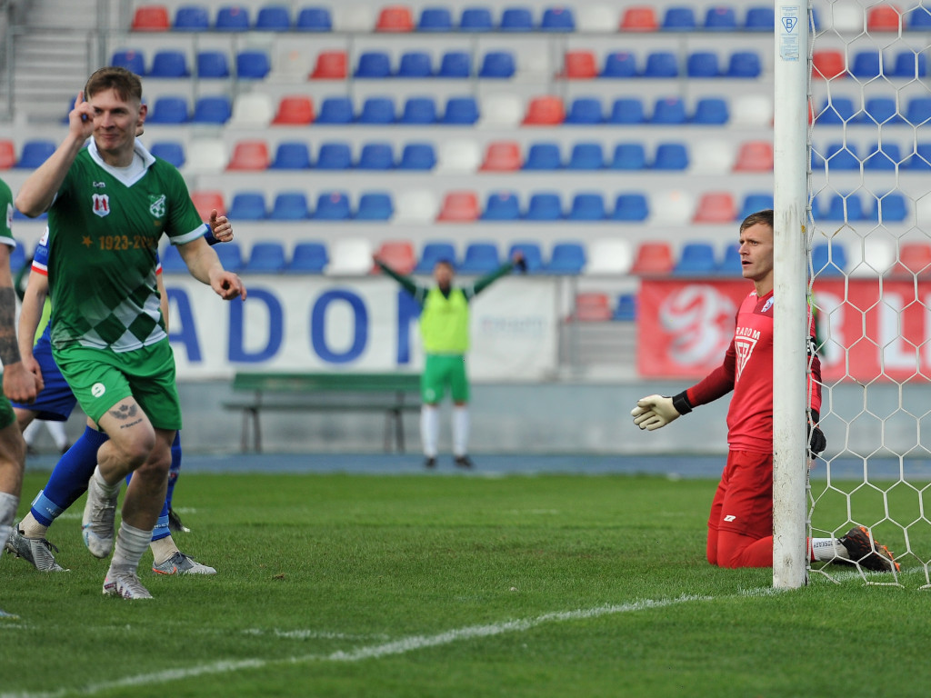 Lider w Mławie. Michał z hat-trickiem