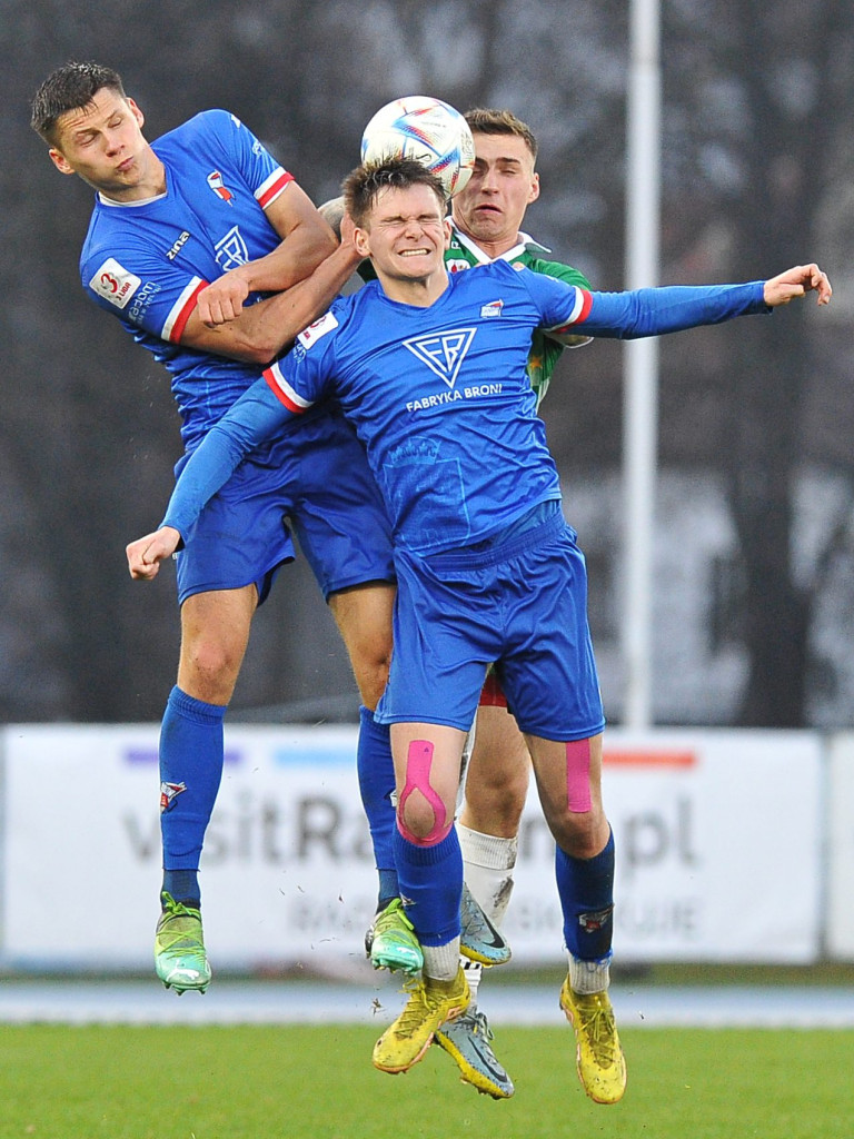 Lider w Mławie. Michał z hat-trickiem
