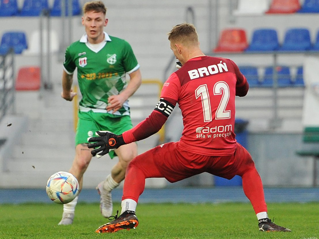 Lider w Mławie. Michał z hat-trickiem
