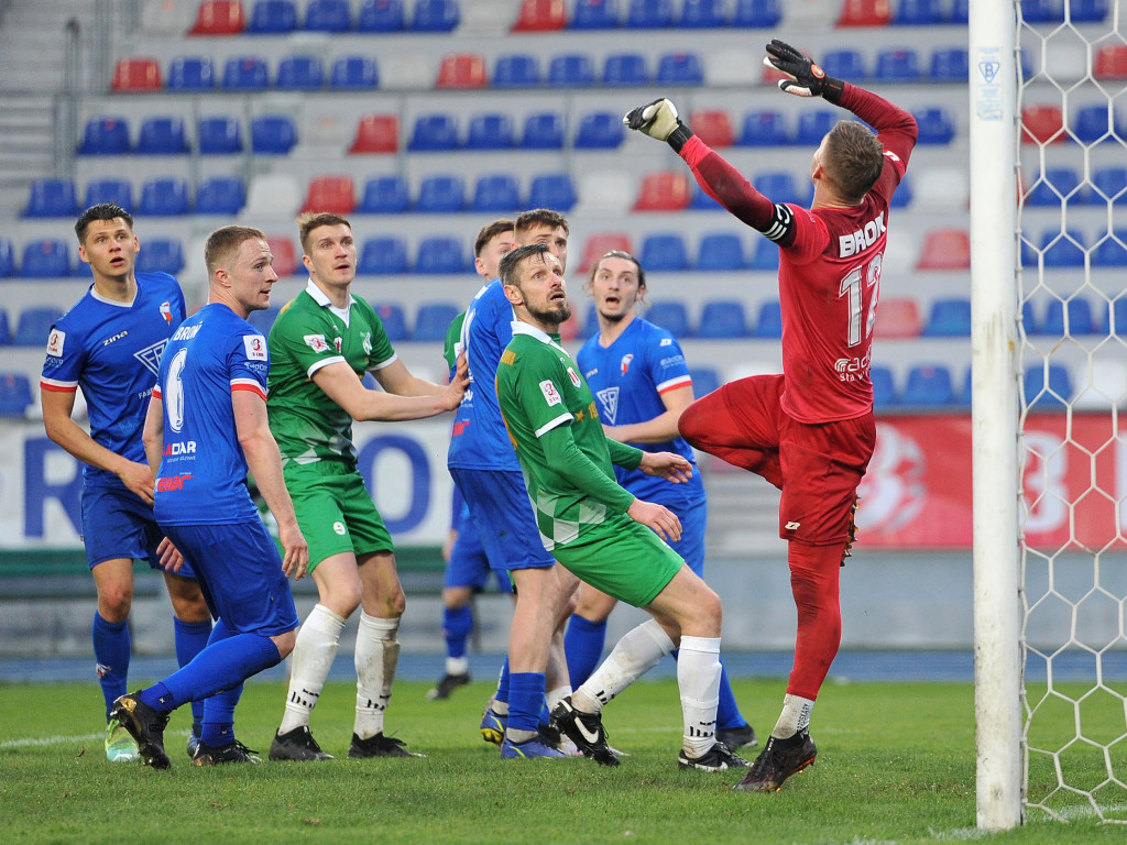 Lider w Mławie. Michał z hat-trickiem