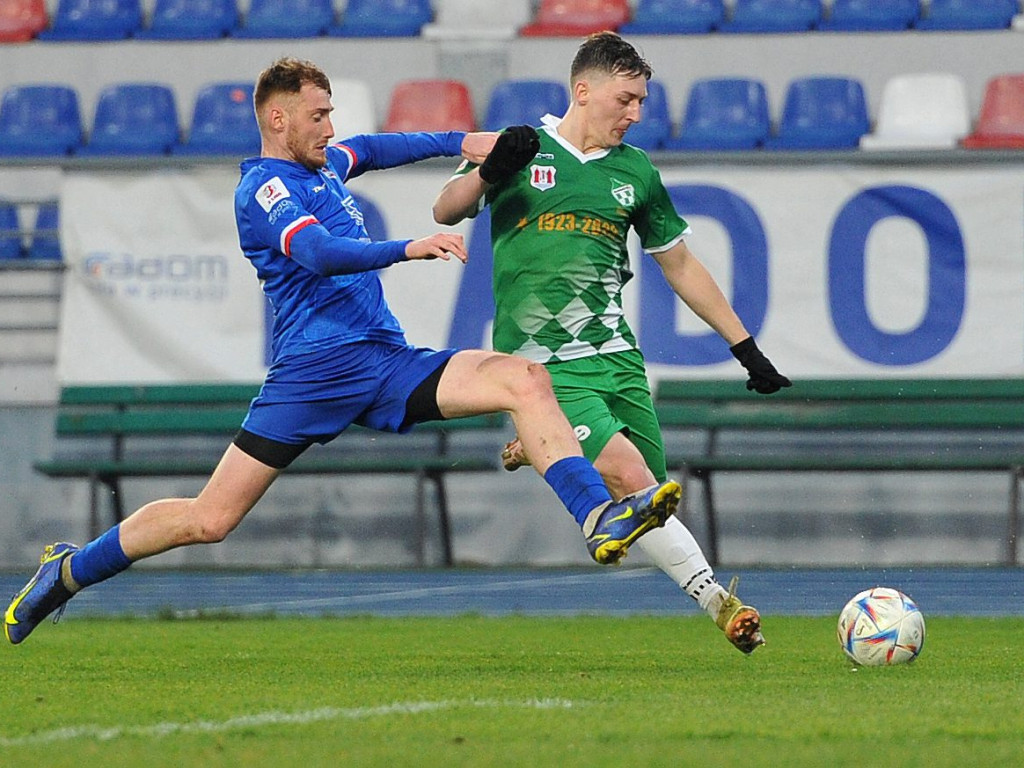 Lider w Mławie. Michał z hat-trickiem