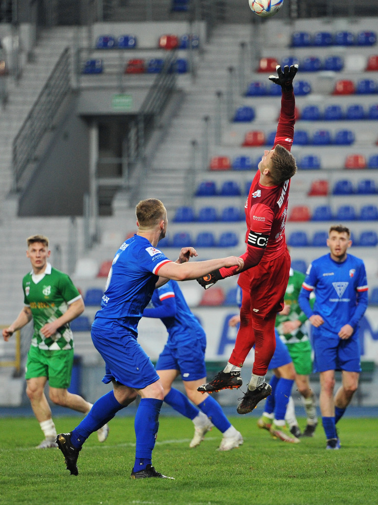 Lider w Mławie. Michał z hat-trickiem