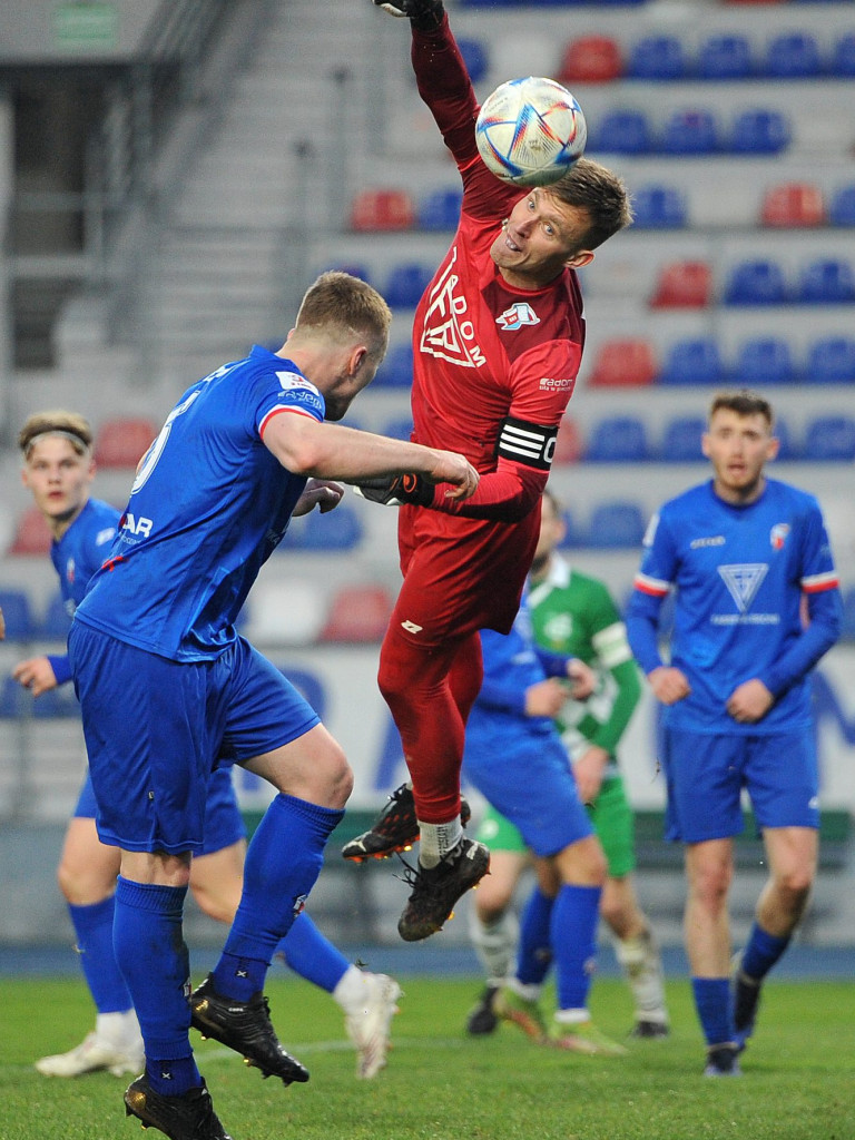 Lider w Mławie. Michał z hat-trickiem